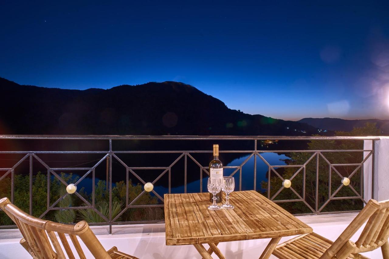 Lake View Suites Kavallos  Ngoại thất bức ảnh