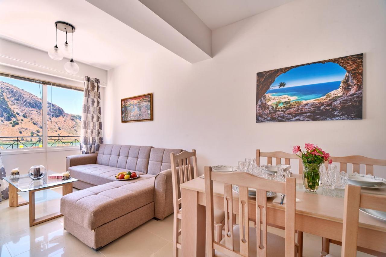Lake View Suites Kavallos  Ngoại thất bức ảnh