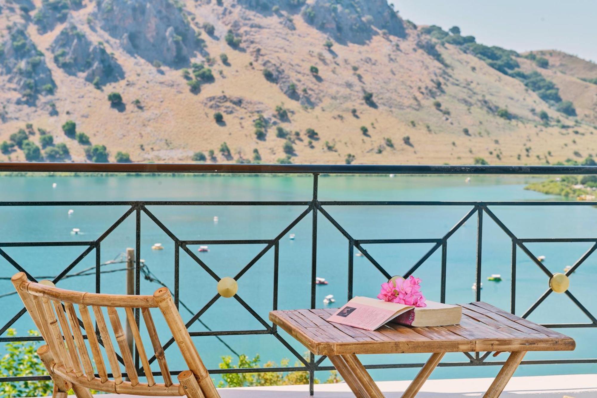 Lake View Suites Kavallos  Ngoại thất bức ảnh