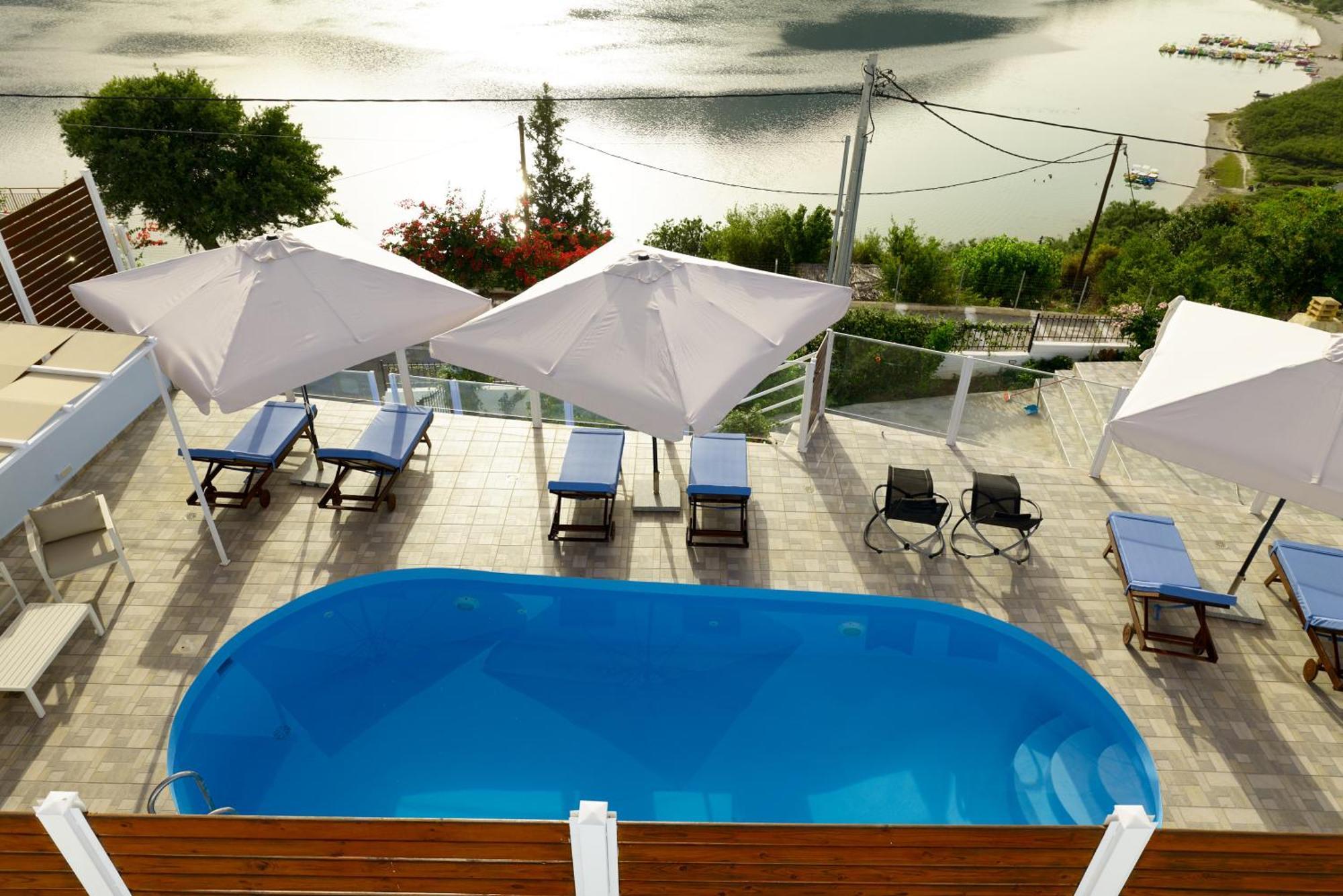 Lake View Suites Kavallos  Ngoại thất bức ảnh